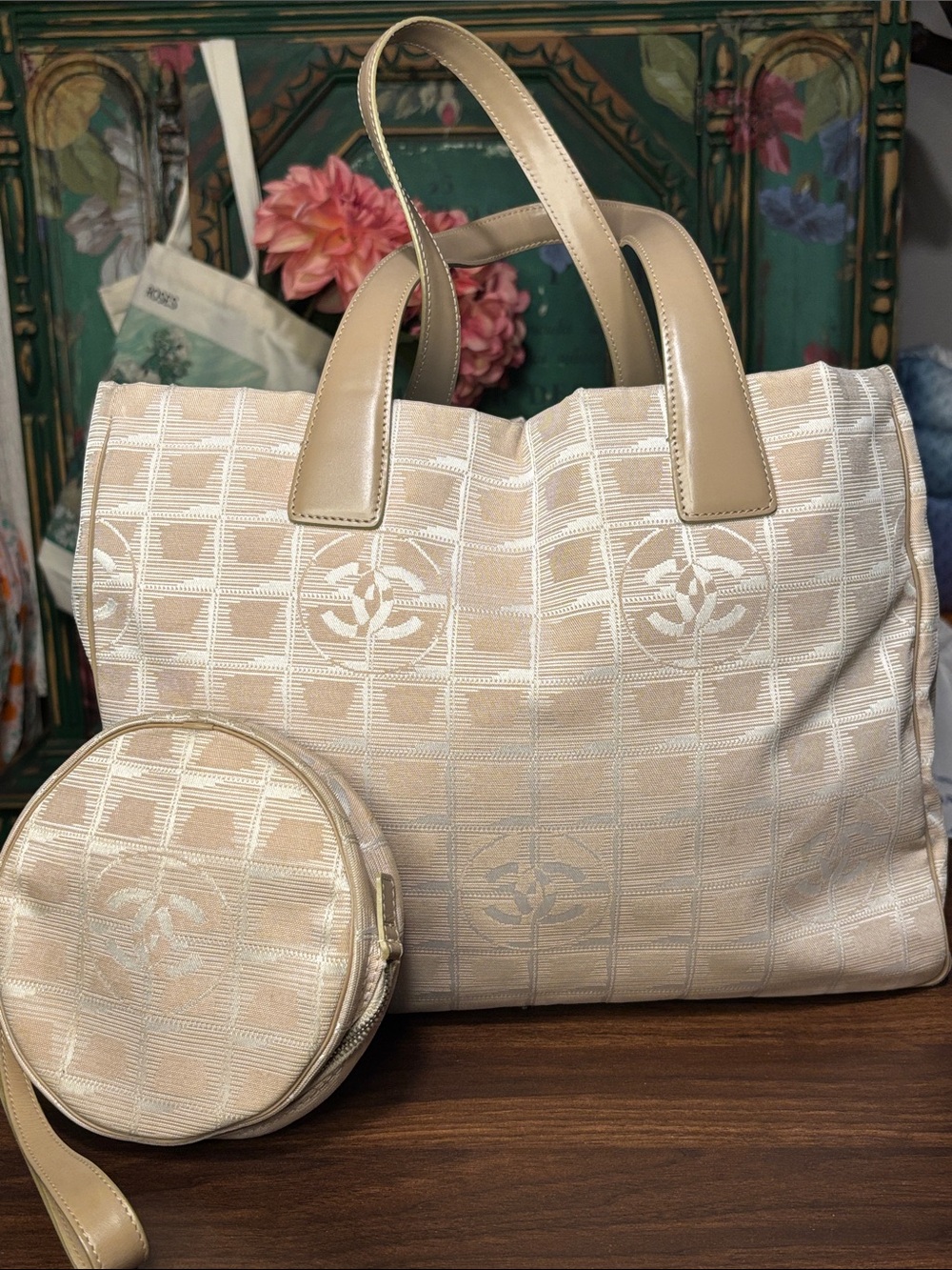 ✨Live Show Listing✨ Chanel Travel Line Tote and Pouch